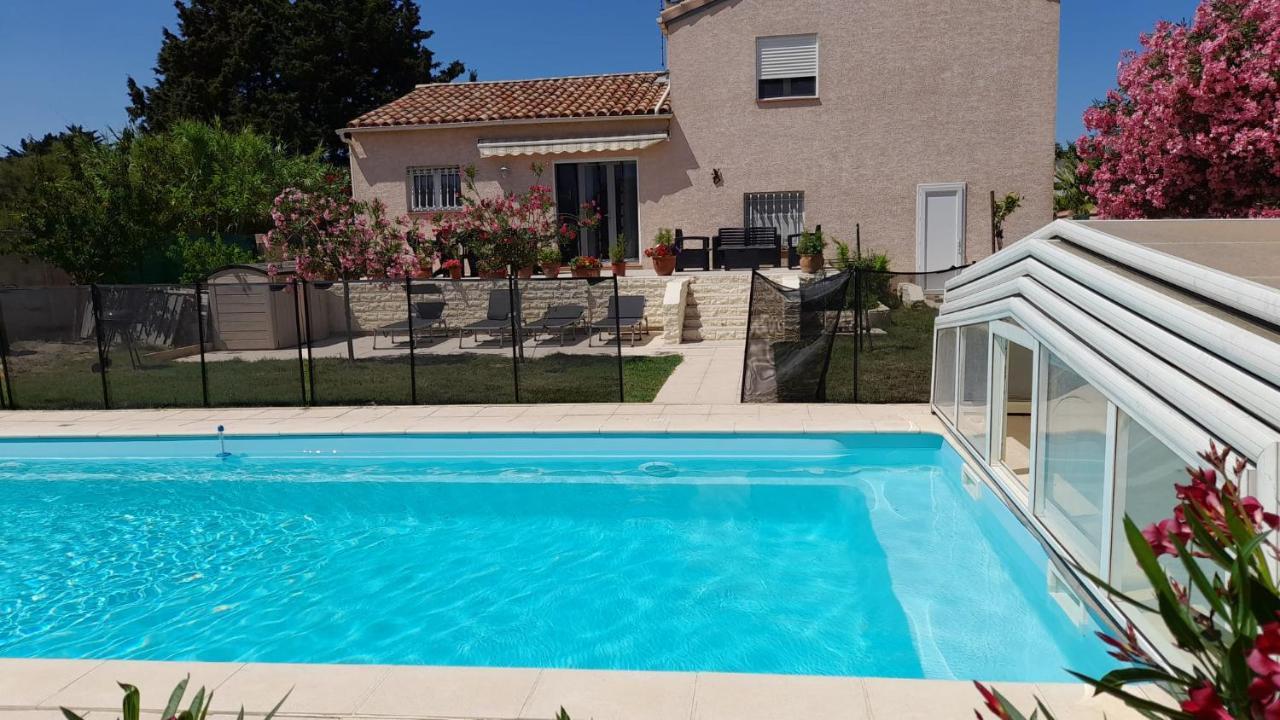 Villa Avec Plage A Pied Et Grande Piscine Sainte-Marie-la-Mer Exterior photo